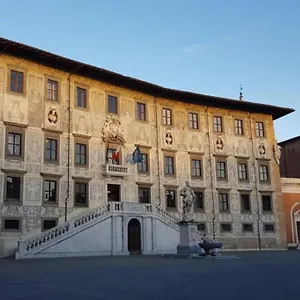 Tra Miracoli E Cavalieri